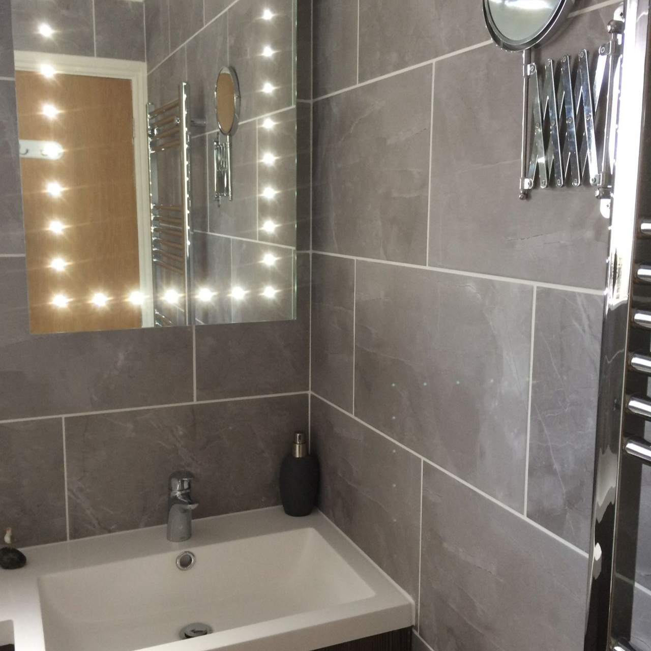 Premium Bathroom Solutions | Cookies Bathrooms - Your Local Experts
