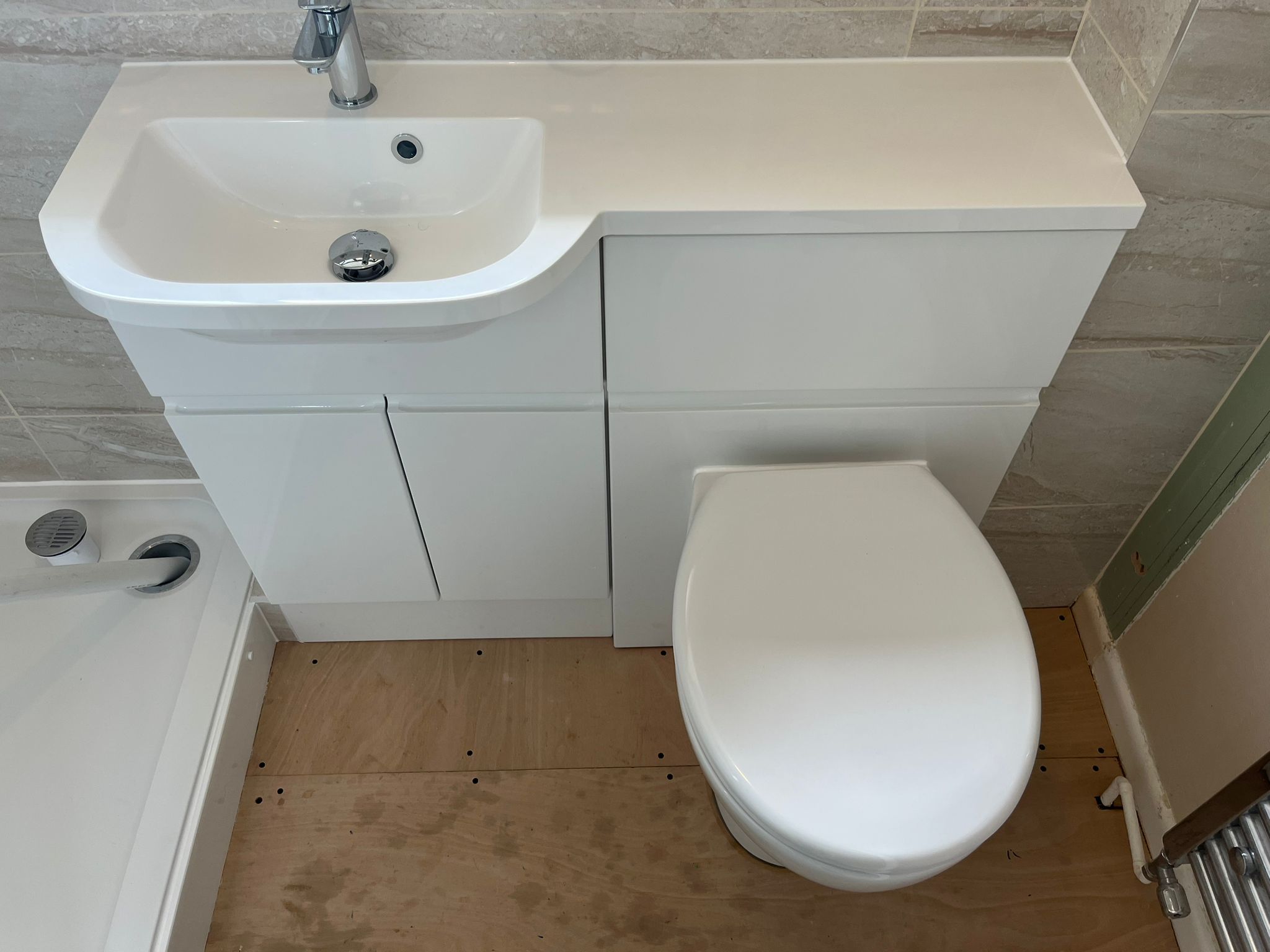 Stunning En Suite Bathroom Designs and Work Examples for Your Home