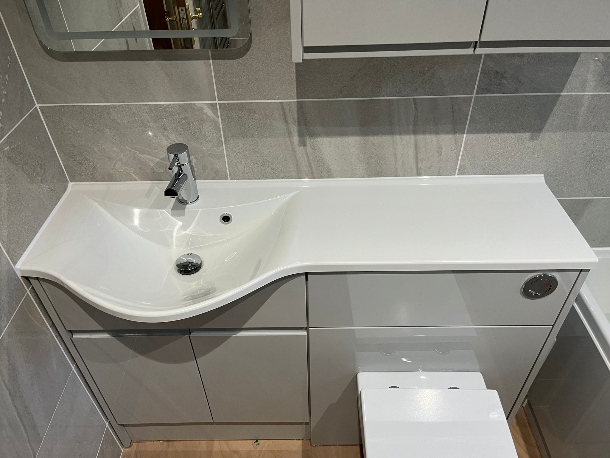 Stunning En Suite Bathroom Designs and Work Examples for Your Home