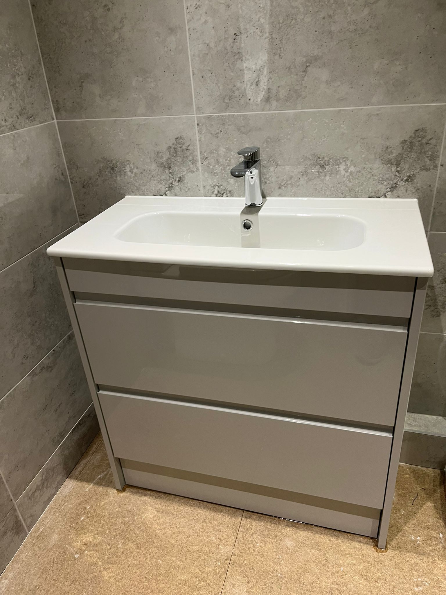 Stunning En Suite Bathroom Designs and Work Examples for Your Home