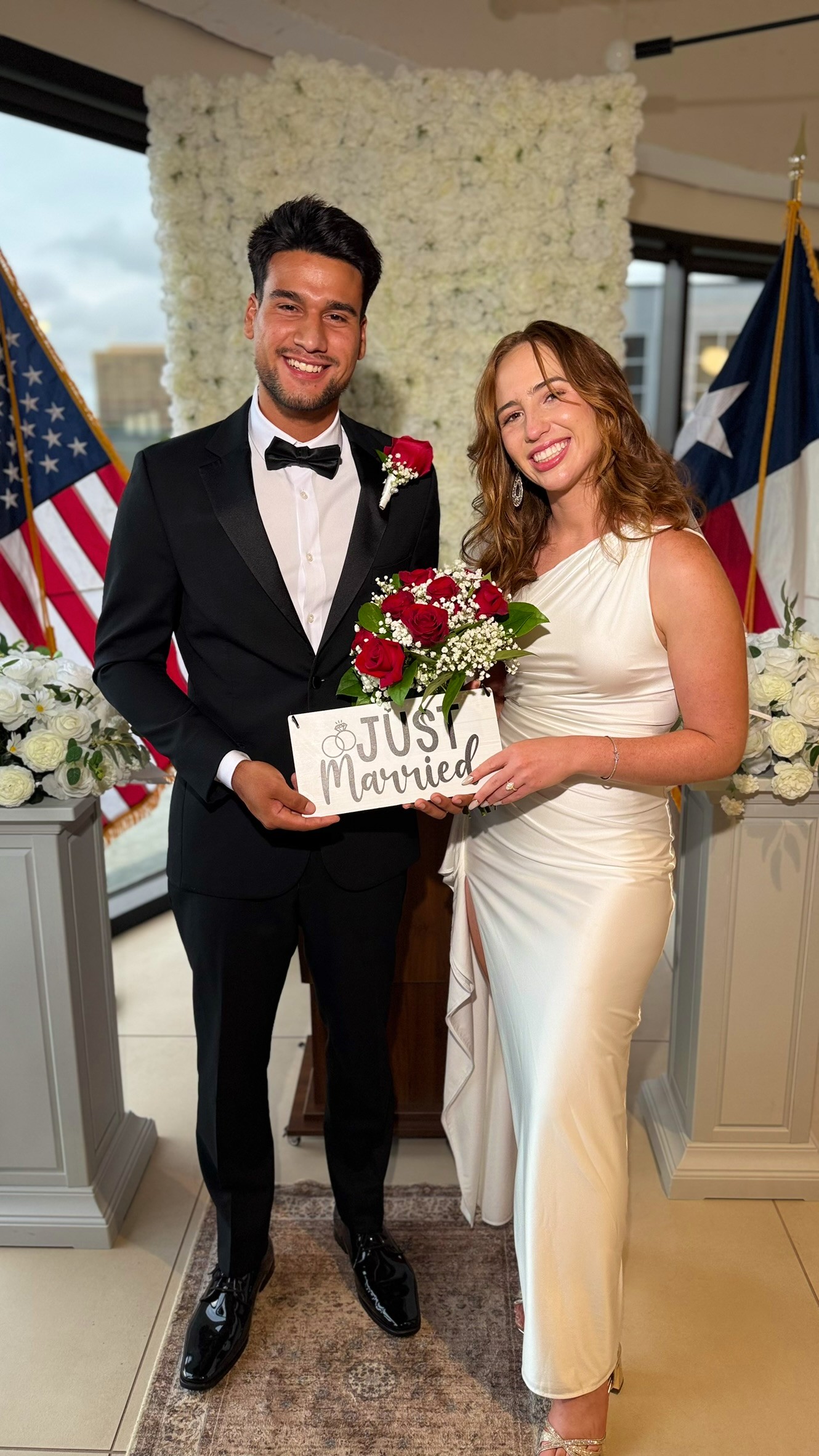 Civil wedding ceremony with officiant at Courthouse Wedding Chapel Dallas