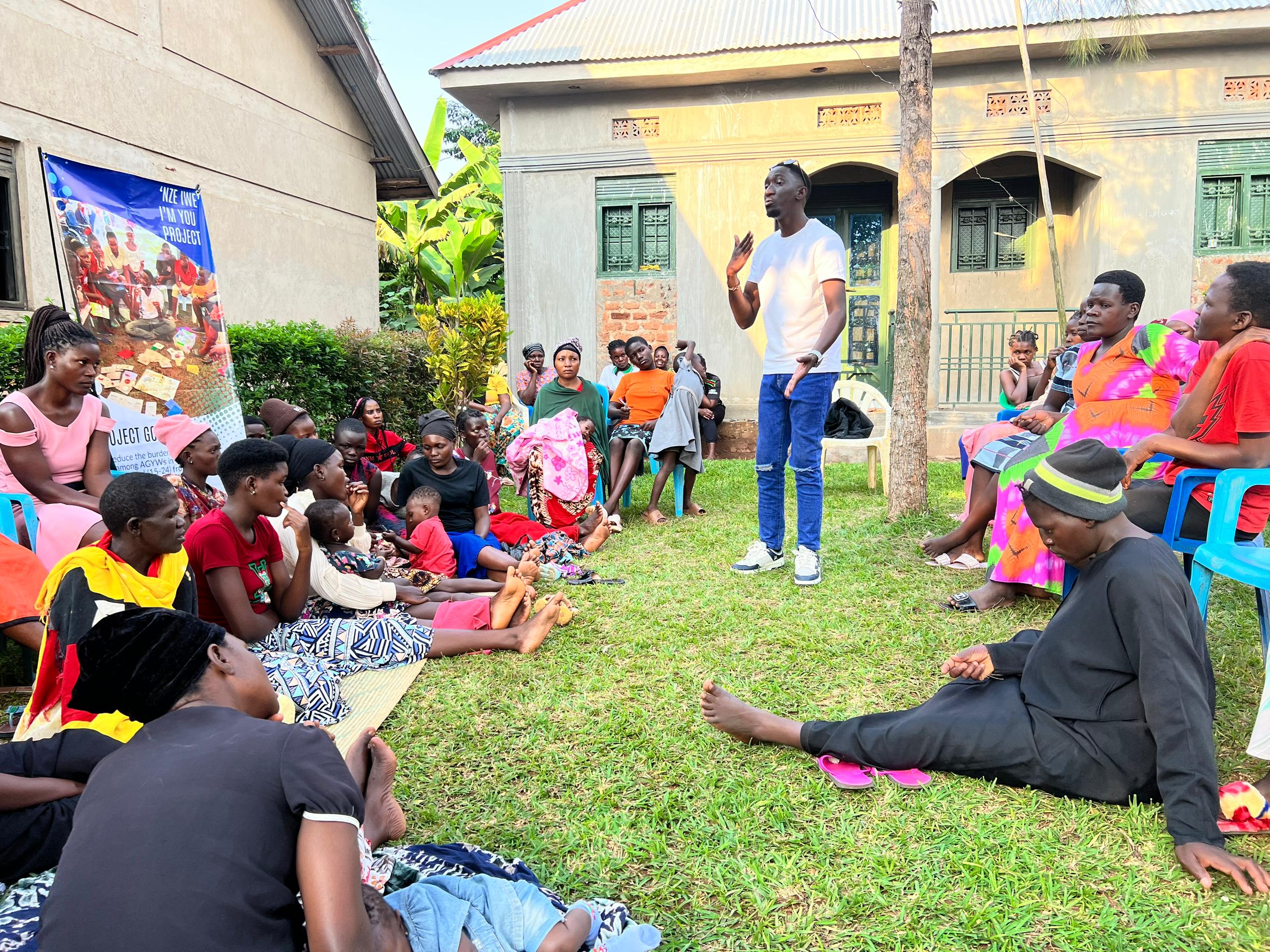 Olive drab green insulated bottle with flared screw lid and flat top.