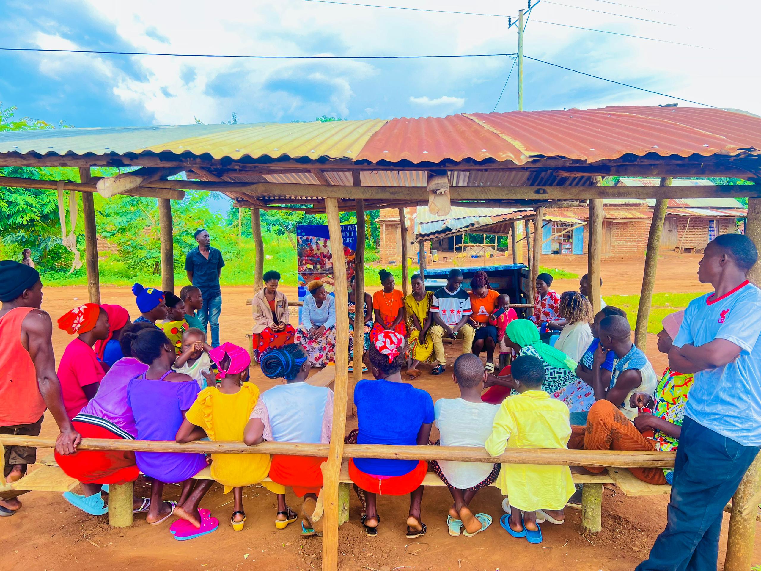 Olive drab green insulated bottle with flared screw lid and flat top.