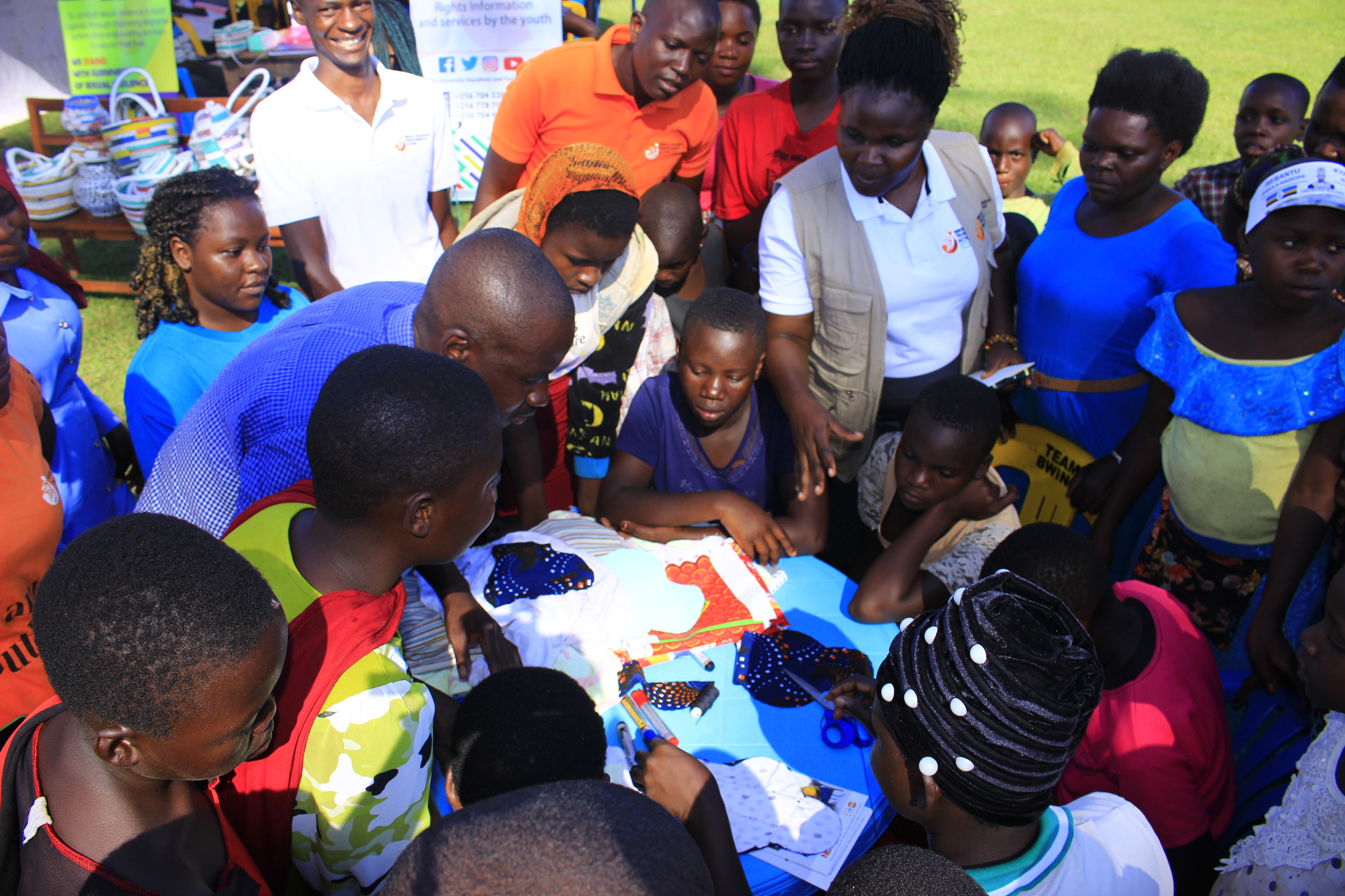 Olive drab green insulated bottle with flared screw lid and flat top.