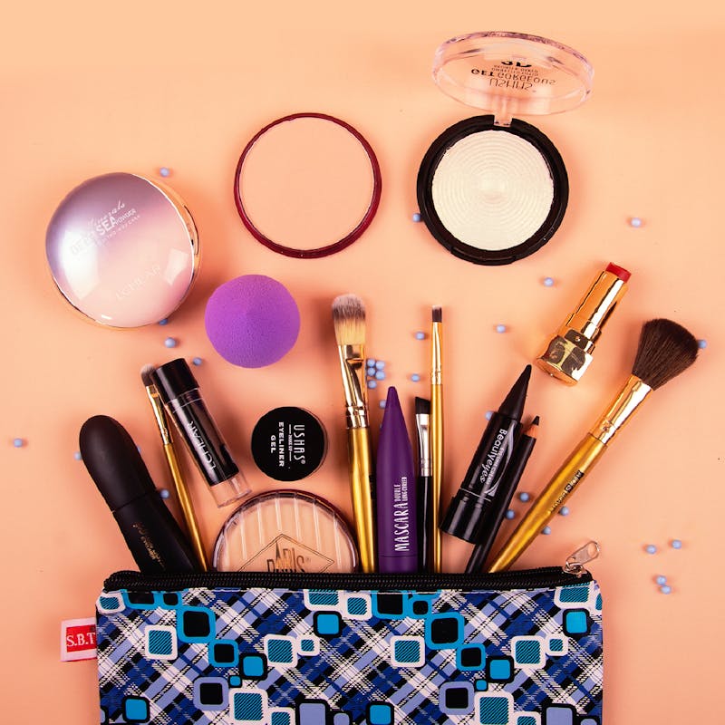 Mastering the Art: Becoming a Solo Makeup Artist
