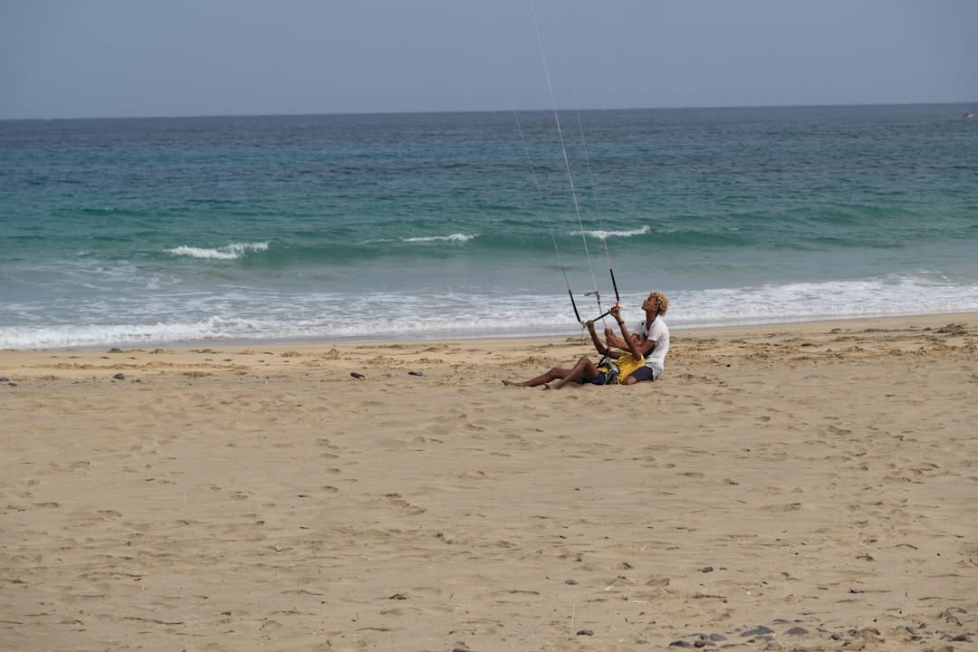 African kitesurfer on Sao Vicente Cabo Verde islands at Salamanca beach – best surf spots to surf in Cape Verde on Holiday - Photo by Andreea Munteanu | Cape Verde African Caribbean