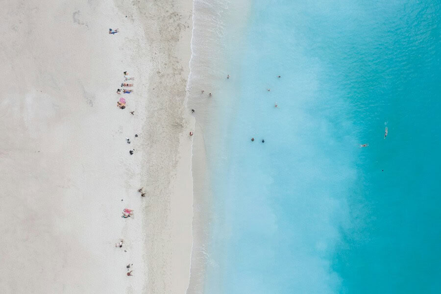 Birdseye view of beach in Mindelo, Sao Vicente, Cabo Verde - Cape Verde Islands in Africa - Photo by Datingscout | Cape Verde African Caribbean
