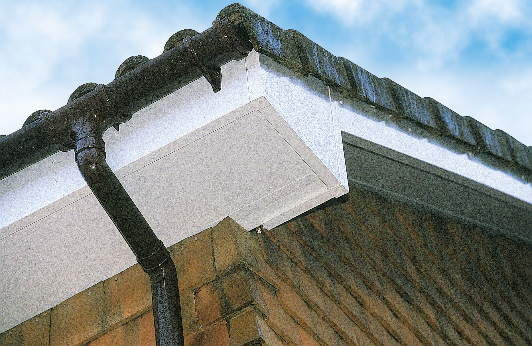 Roofline (Fascias, soffits, and guttering) example from Eastern Renovations LTD