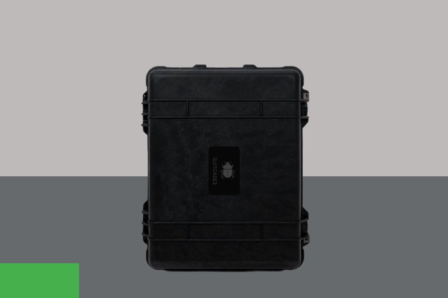 Black SUITCASEƎ Icon Large Check-In Suitcase, hard shell waterproof rolling luggage