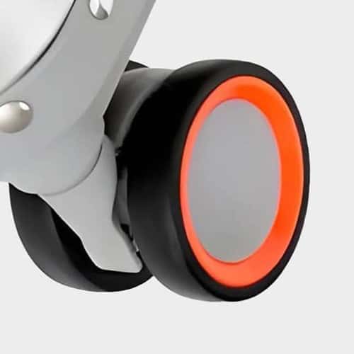 Silver Origin 3 Series Aluminium Large Check-In Suitcase metal rolling luggage wheel detail