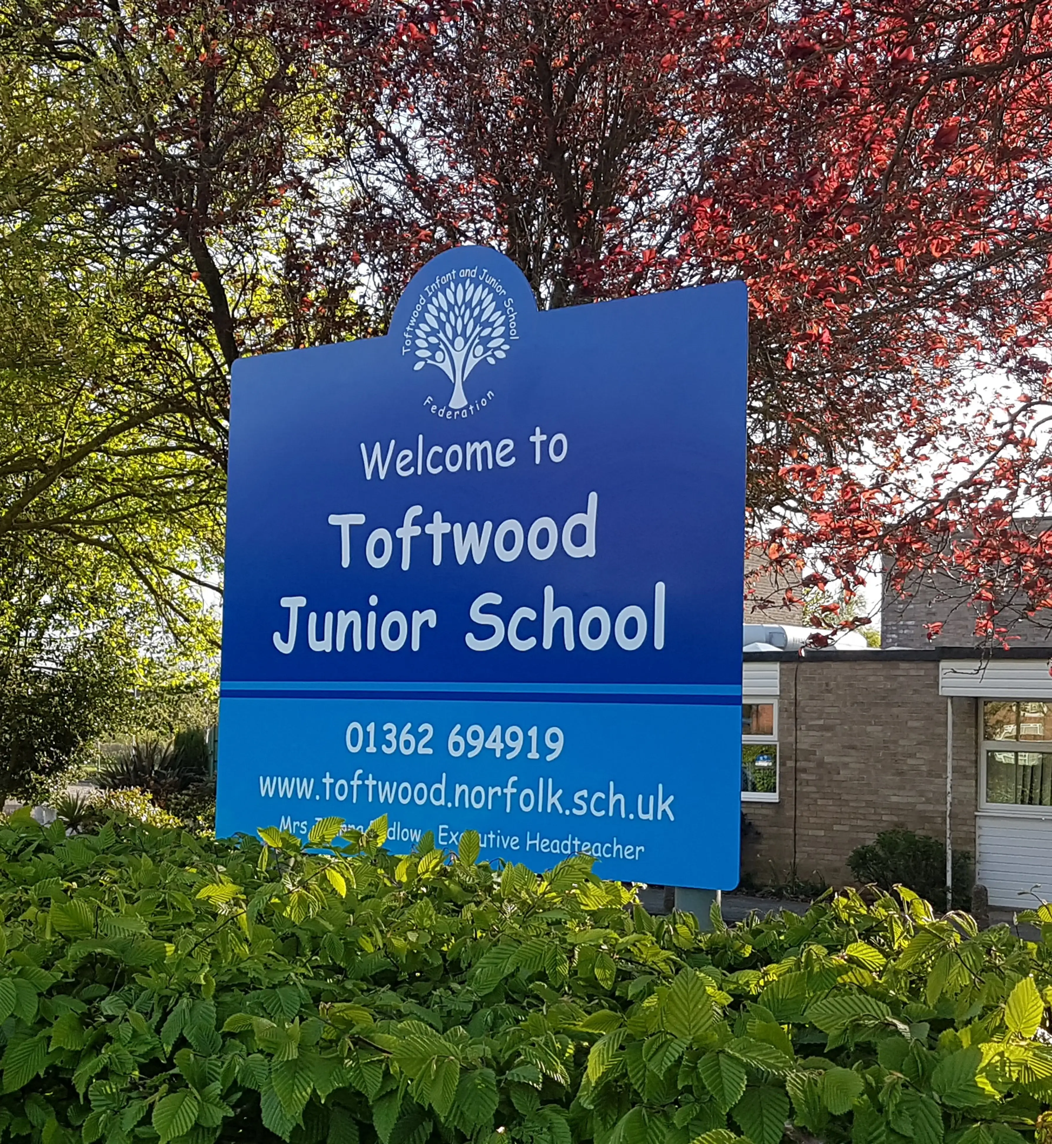 Soanes Signs of Norwich - Education (School, Academy and College) Signs - Work Example 19