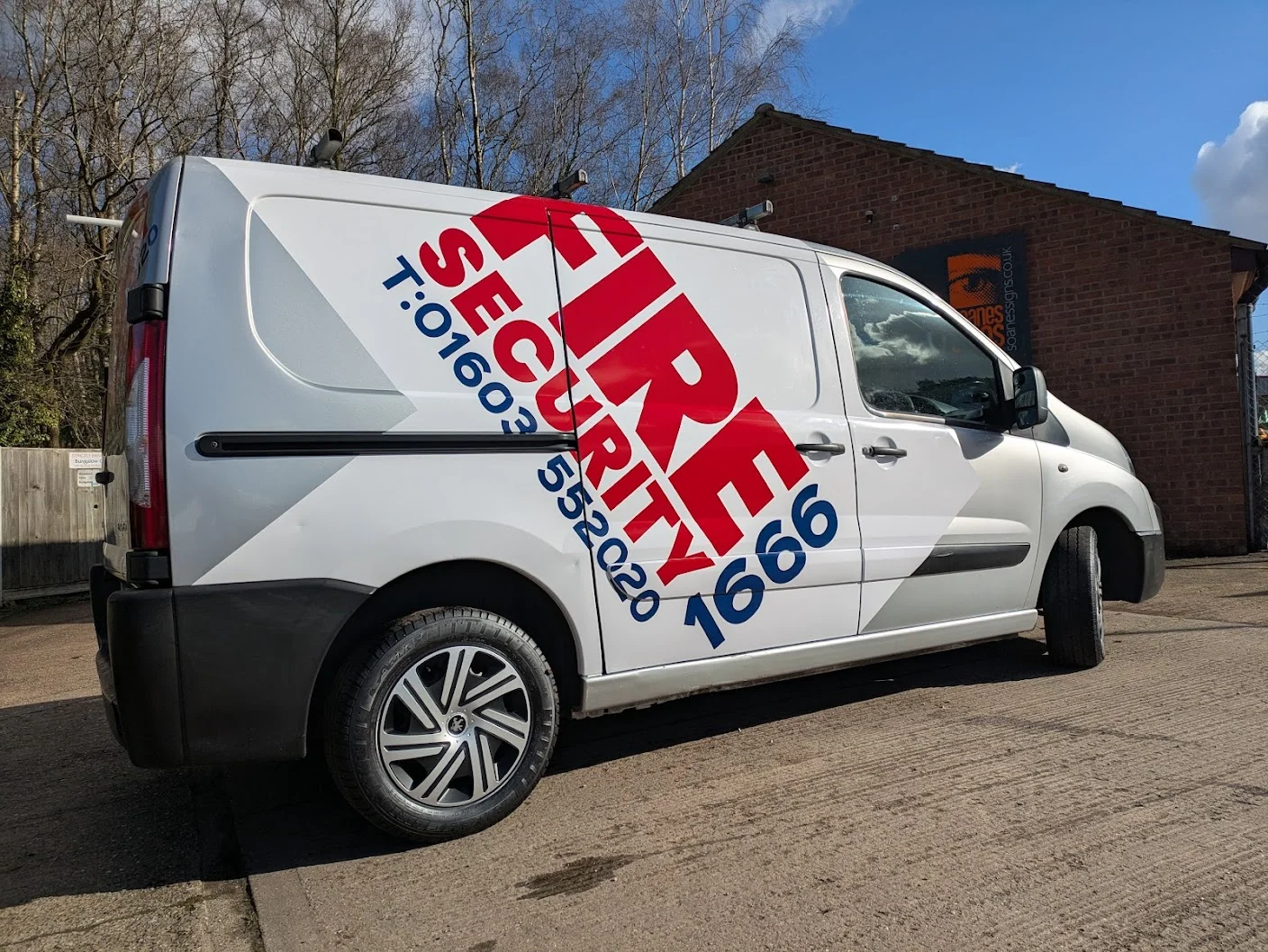 Soanes Signs of Norwich - Vehicle Graphics - Work Example 18