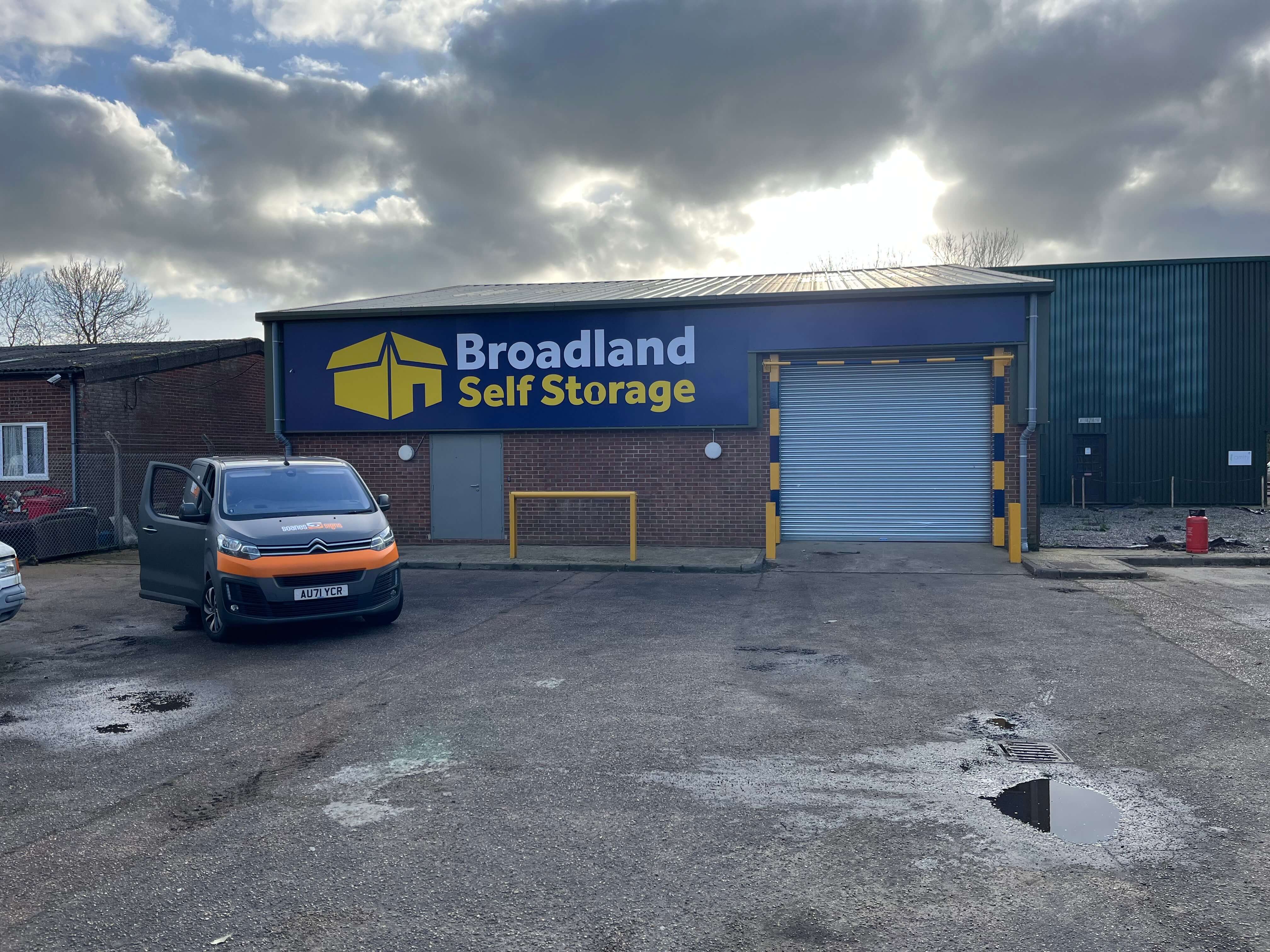 Soanes Signs of Norwich - Commercial and Industrial Signs - Work Example 23