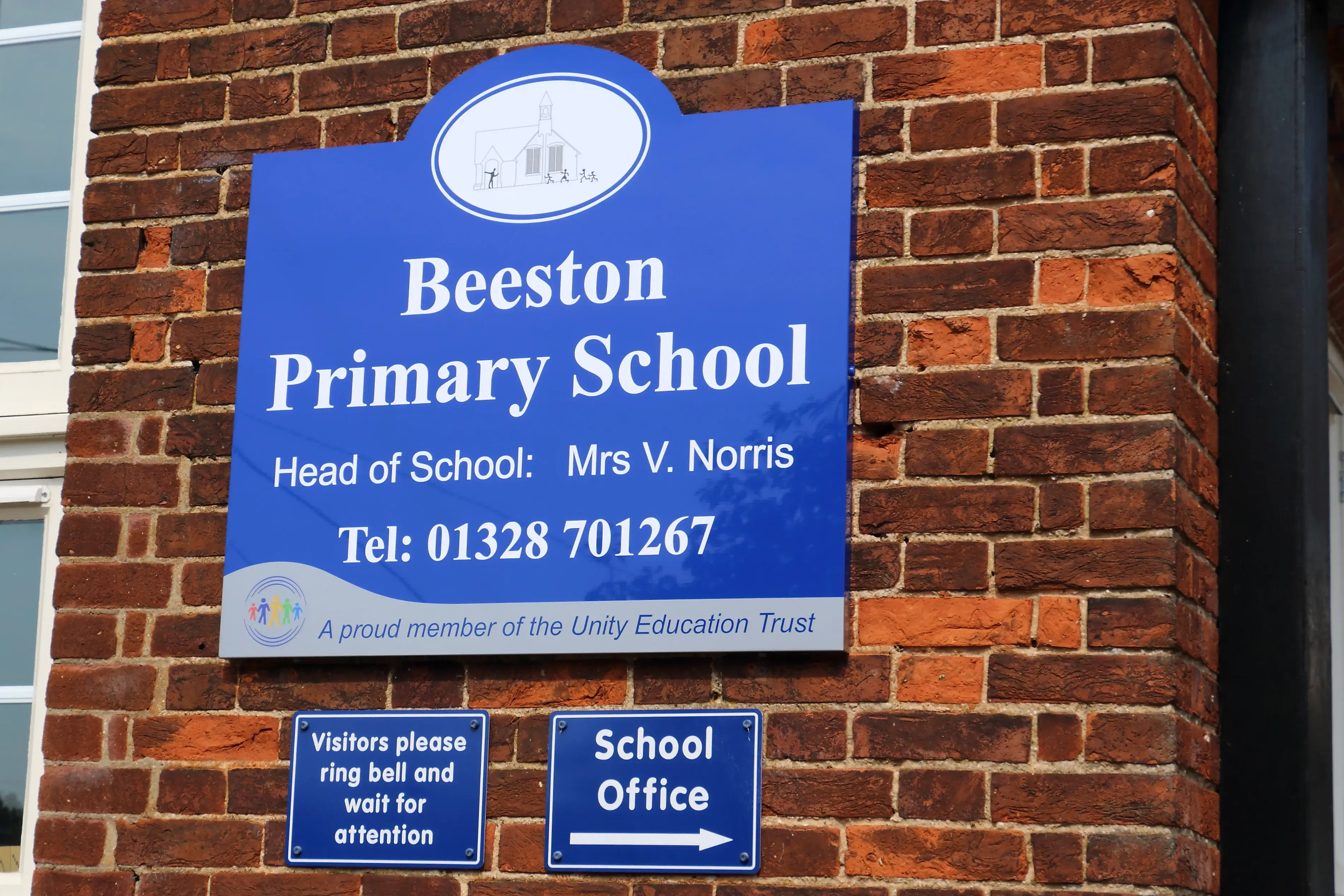 Soanes Signs of Norwich - Education (School, Academy and College) Signs - Work Example 20