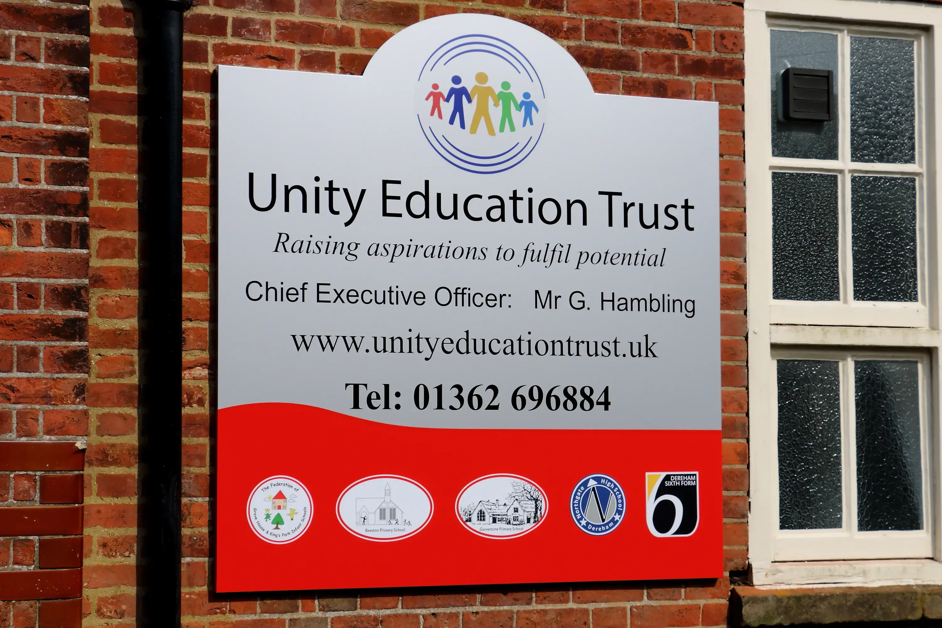 Soanes Signs of Norwich - Education (School, Academy and College) Signs - Work Example 11