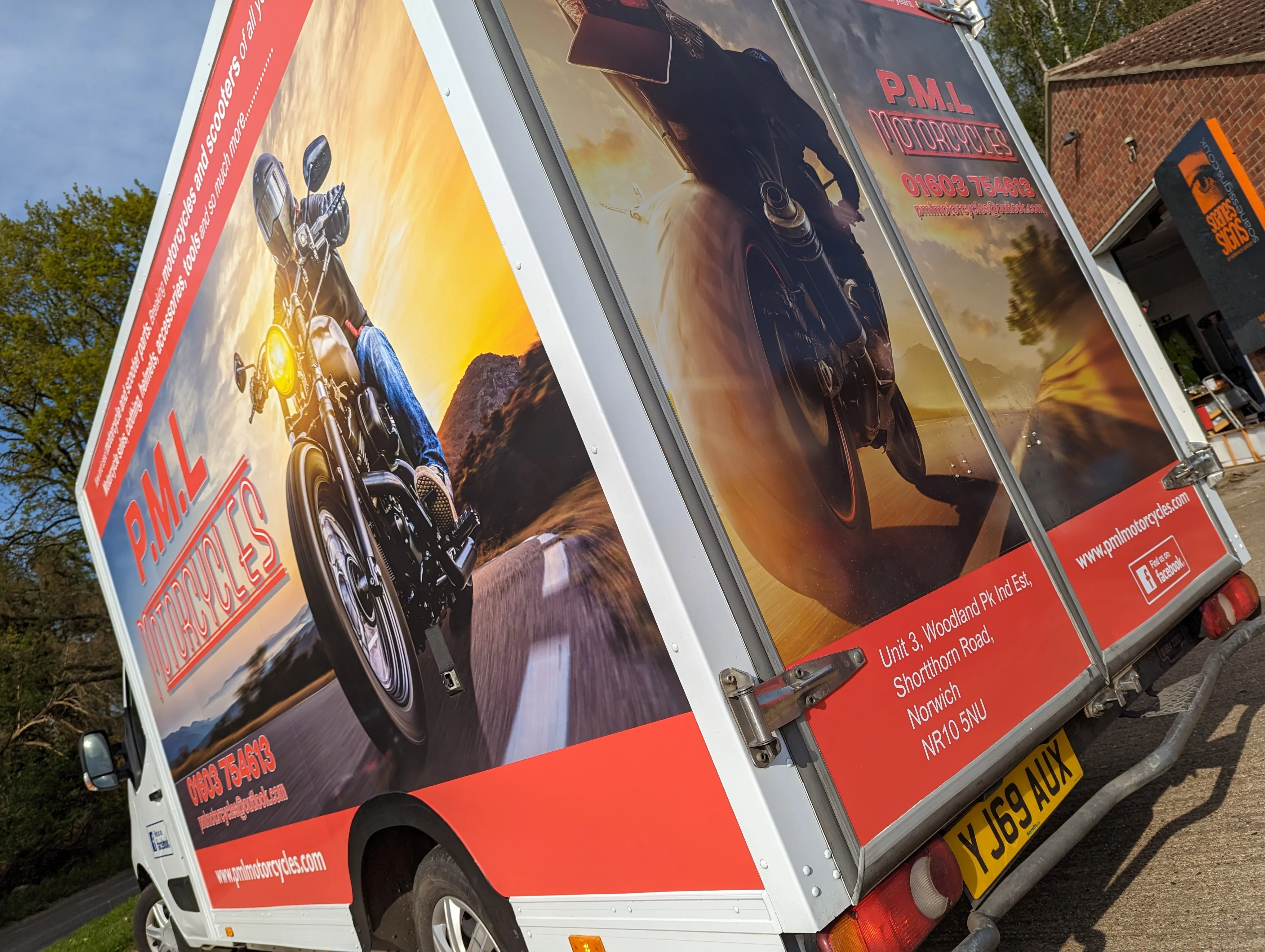 Soanes Signs of Norwich - Vehicle Graphics - Work Example 7