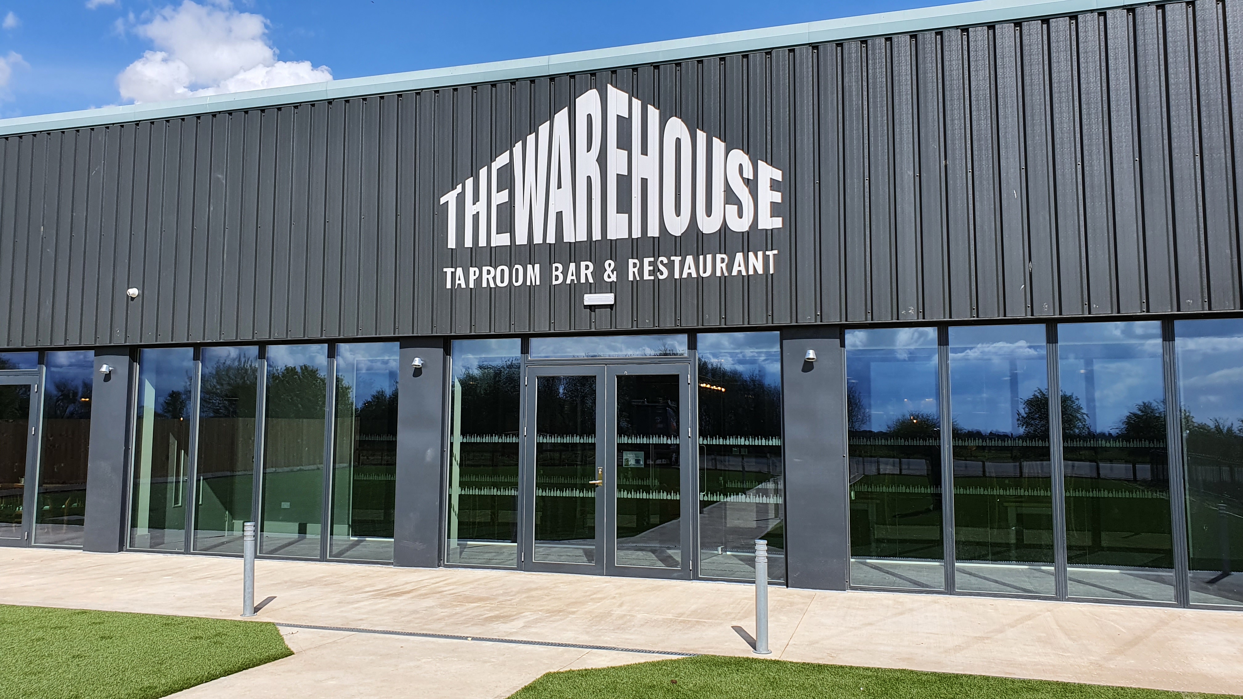 Soanes Signs of Norwich - Commercial and Industrial Signs - Work Example 1