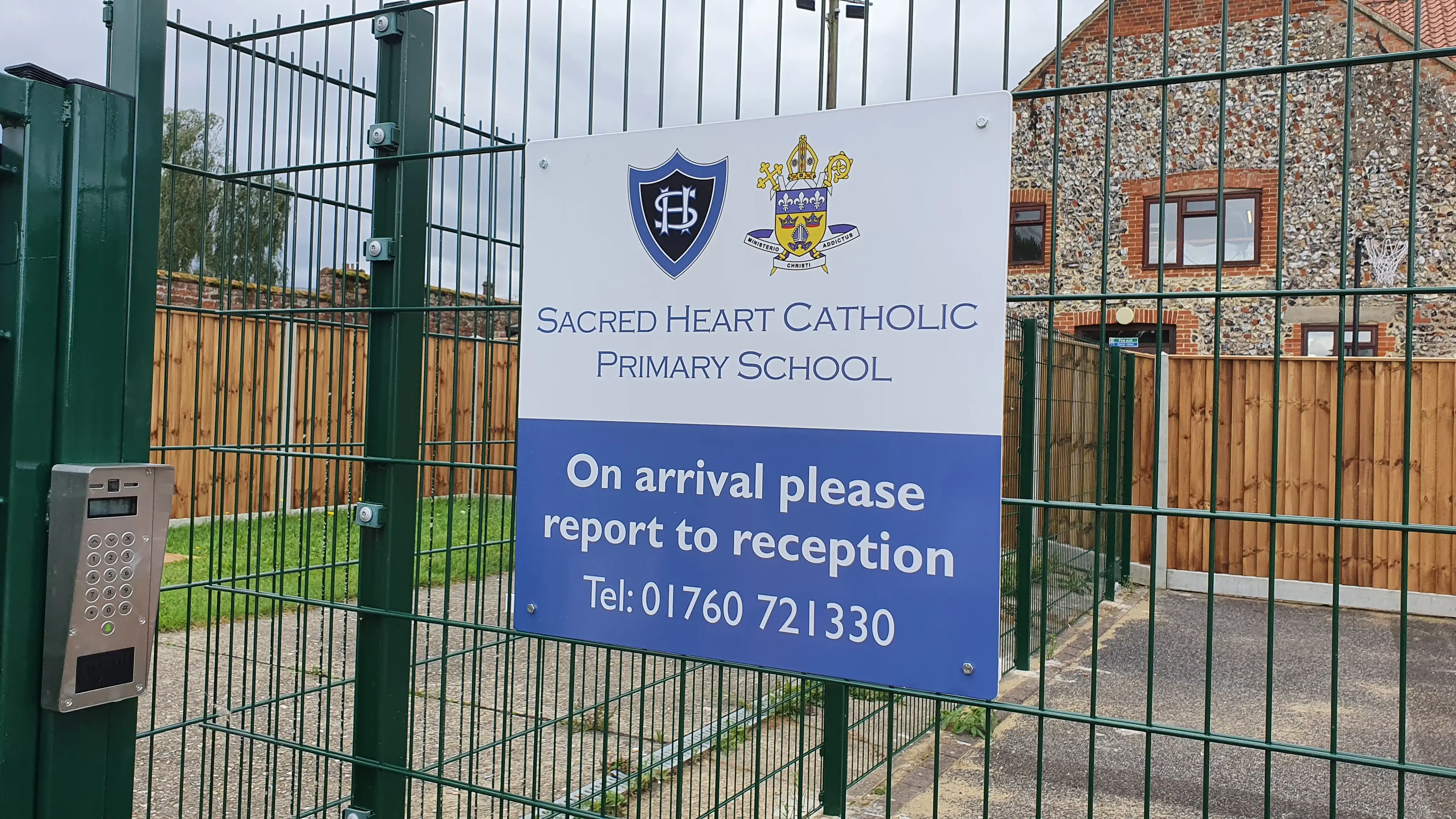 Soanes Signs of Norwich - Education (School, Academy and College) Signs - Work Example 9