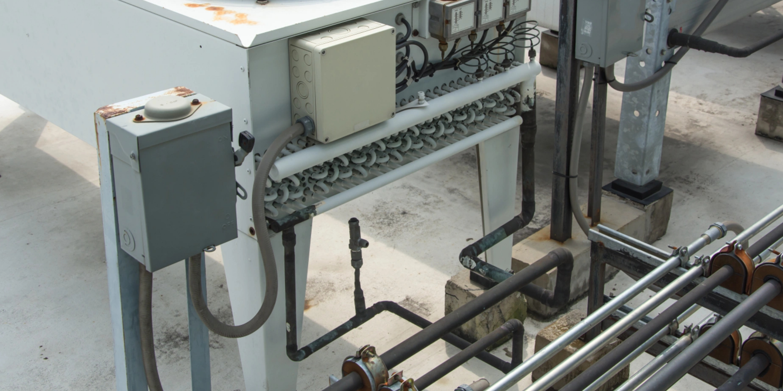 we fix all manner of refrigeration here's an industrial condenser