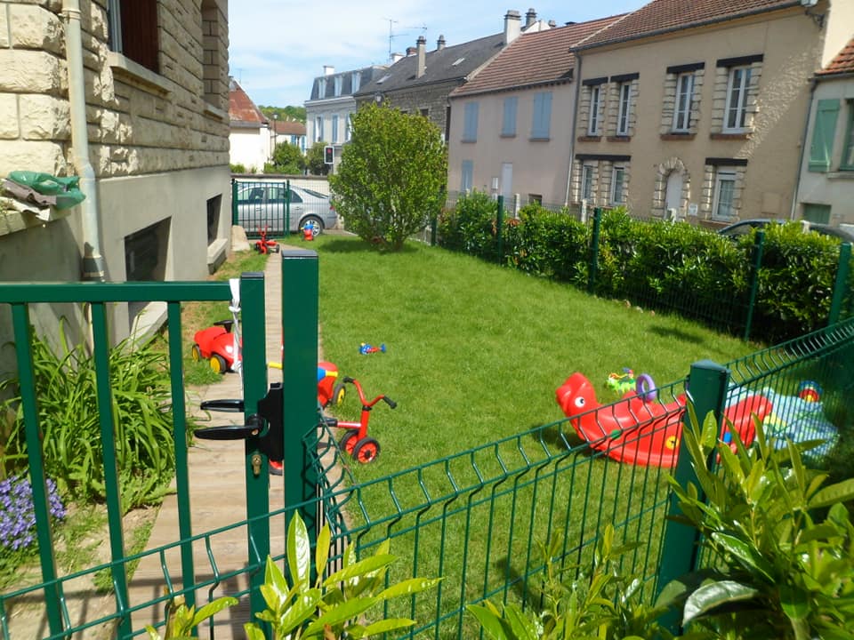 Activité au sein de la micro-crèche Les P'tits Petons